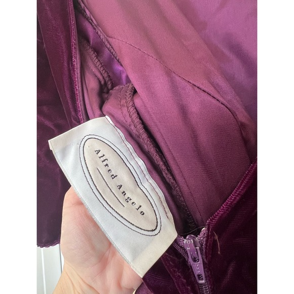 Purple velvet vintage dress - Picture 5 of 8